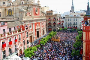 paso de borriquita en sevilla